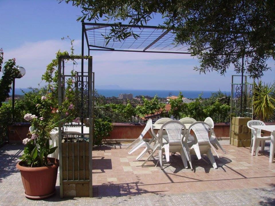 La Casa Di Mariu Acomodação com café da manhã Furnari Exterior foto